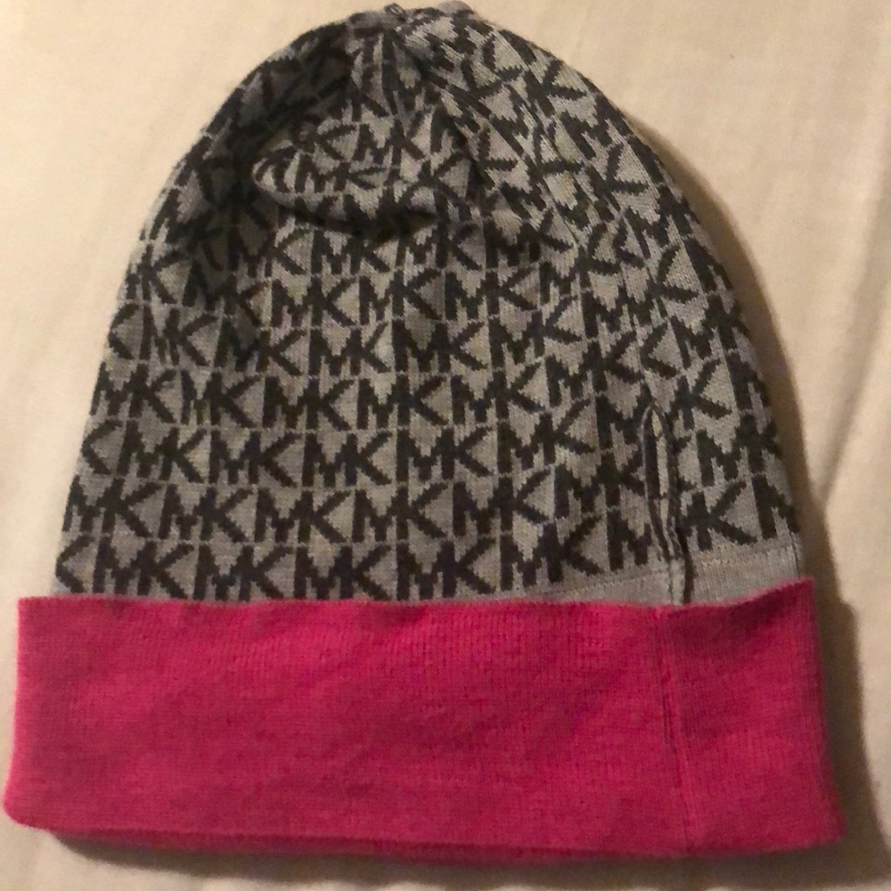 Michael Kors Winter Sweater Hat !!